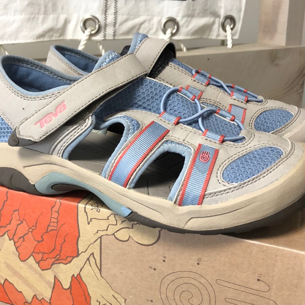 Teva kids water shoes